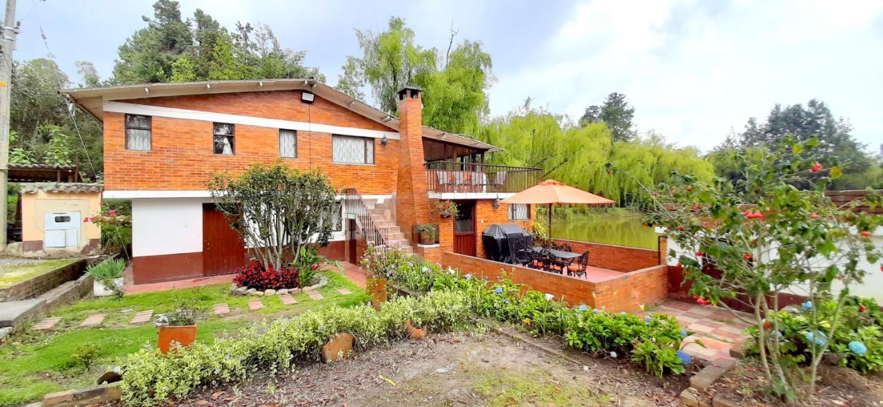 Hacienda Moncora Cabana Lago P 1 El Rosal Exterior foto